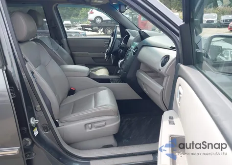 2011 Honda Pilot Touring из США, поврежденный, VIN 5FNYF4H93BB024406